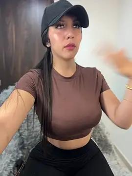 MiaJones21 Live XXX-Chat
