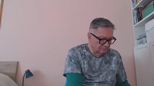 YOU6me Show in webcam