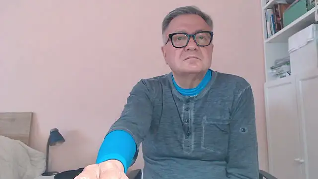 YOU6me's Webcam Show