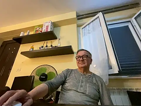 YOU6me Webcam-Show