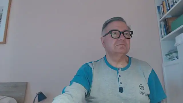 YOU6me's Webcam Show