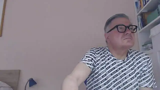 YOU6meのライブXXXチャット