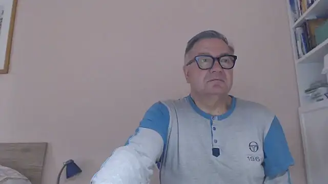 YOU6me's Webcam Show