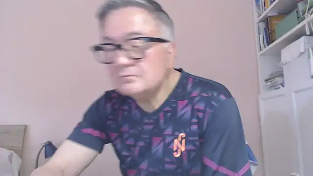 YOU6me Pertunjukan Webcam
