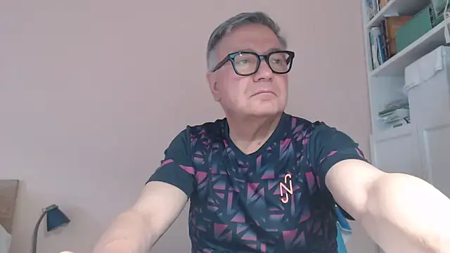 Pokazy przed kamerką – YOU6me