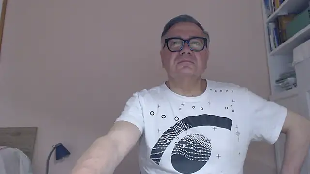 YOU6me Pertunjukan Webcam