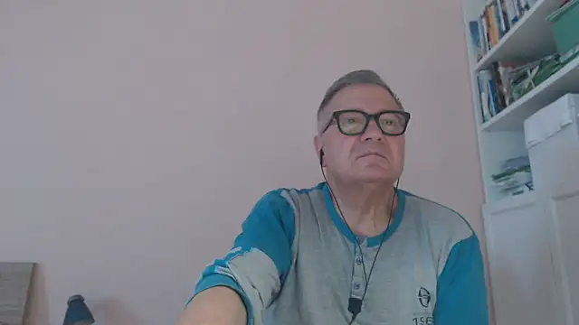 YOU6me Show in webcam
