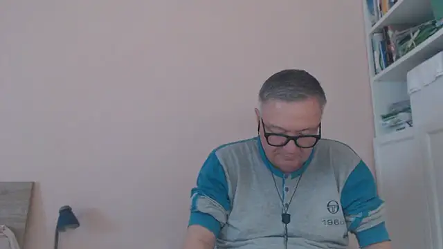 YOU6me Pertunjukan Webcam