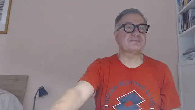 YOU6me Show in webcam