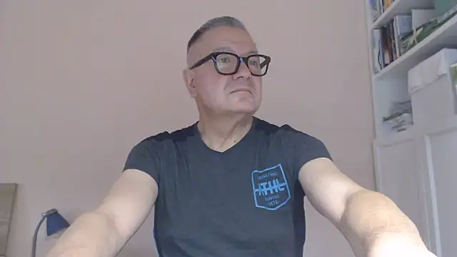 YOU6me Webcam show