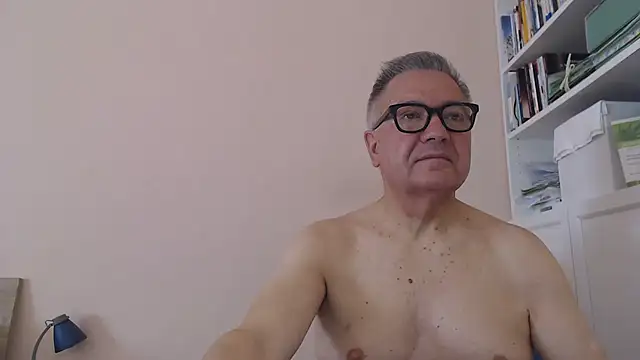 YOU6me webcam show