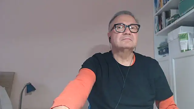 YOU6me Show in webcam