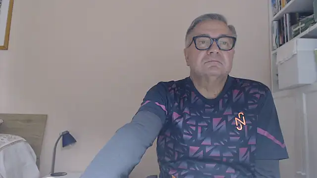 Pokazy przed kamerką – YOU6me