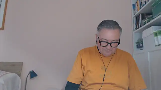YOU6me's Webcam Show