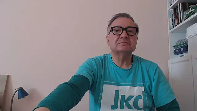 Show modela YOU6me na web-kameri