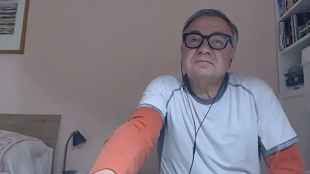 YOU6me Pertunjukan Webcam