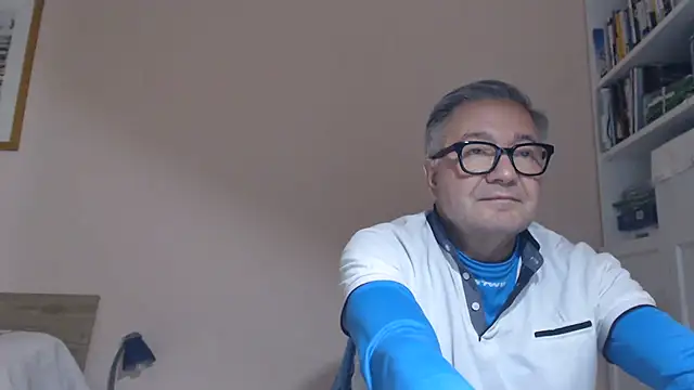 YOU6me's Webcam Show