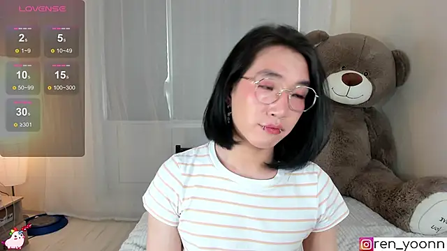 Ren_yoon Show in webcam