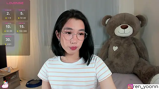 Ren_yoon 在線直播表演