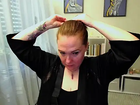 Pokój czatu na żywo – Lady_Tiana