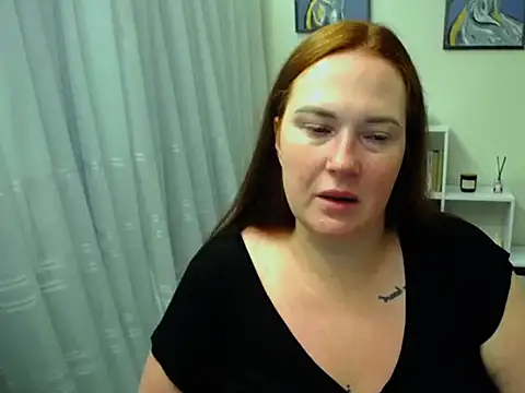 Lady_Tiana's Live XXX Chat