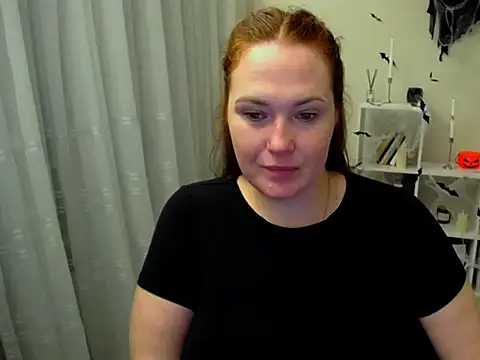 Lady_Tiana: онлайн-секс-чат