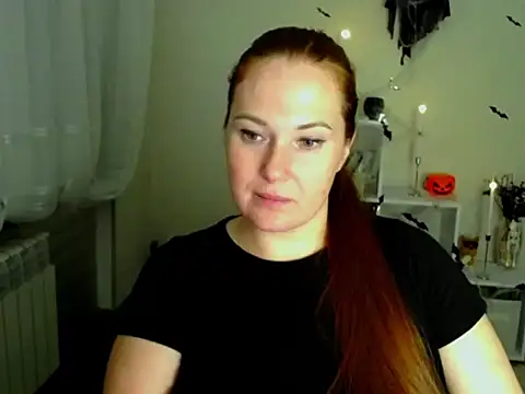 צ'אט XXX בשידור חי של Lady_Tiana