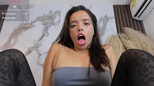 hannahill69's Live XXX Chat