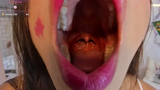 Chat XXX en directo de hannahill69