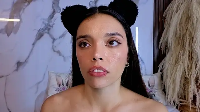 hannahill69 Live XXX-Chat