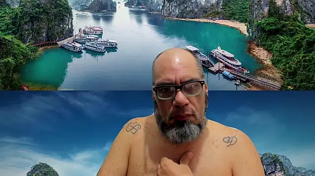 Oliverozz_: διαδικτυακό σόου στην κάμερα
