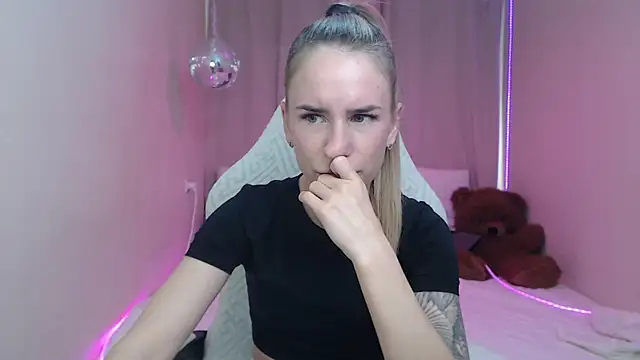 DeboraHorny Chat XXX live