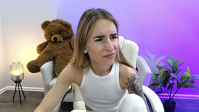 DeboraHornyn Live XXX chat