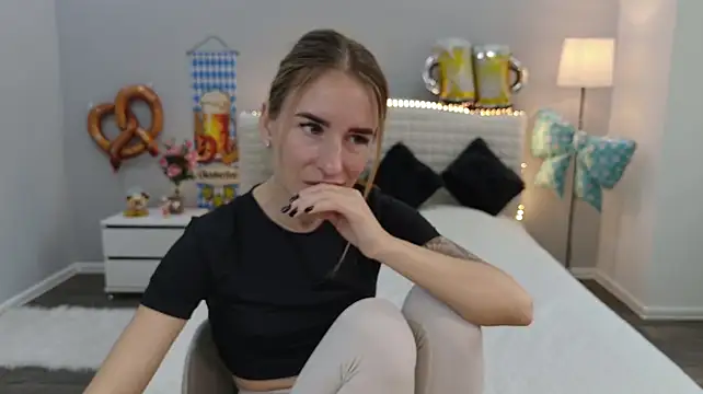 Вебкам-шоу DeboraHorny
