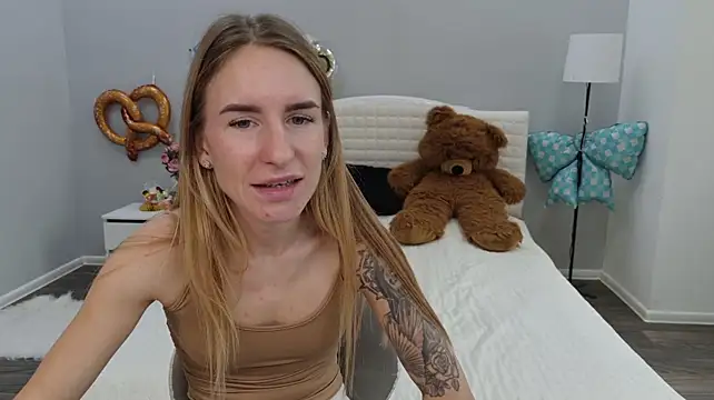 Chatroom XXX en direct de DeboraHorny