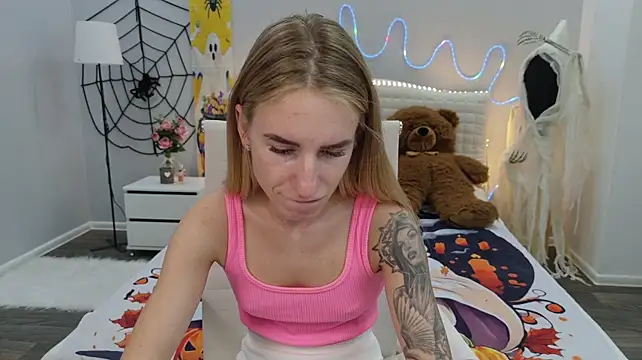 DeboraHorny's Live XXX Chat