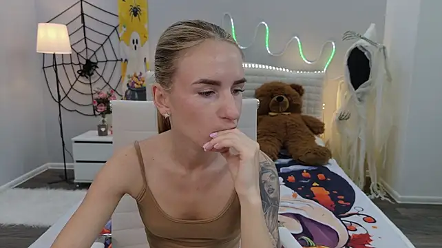 Živý XXX chat DeboraHorny