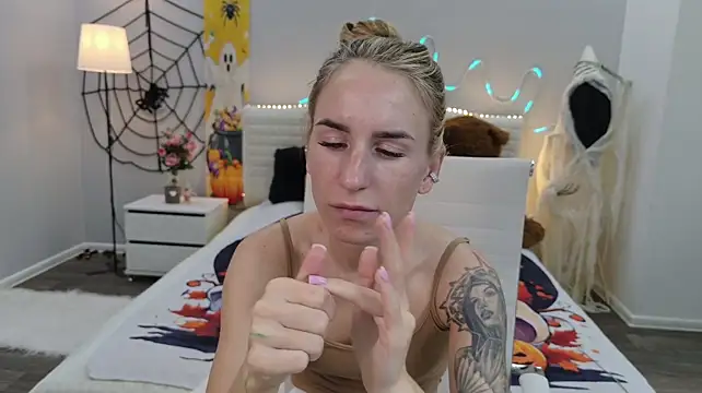 DeboraHorny Chat XXX in diretta