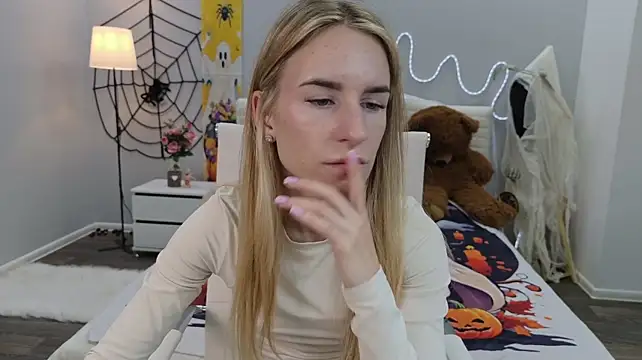 DeboraHorny's Live XXX Chat