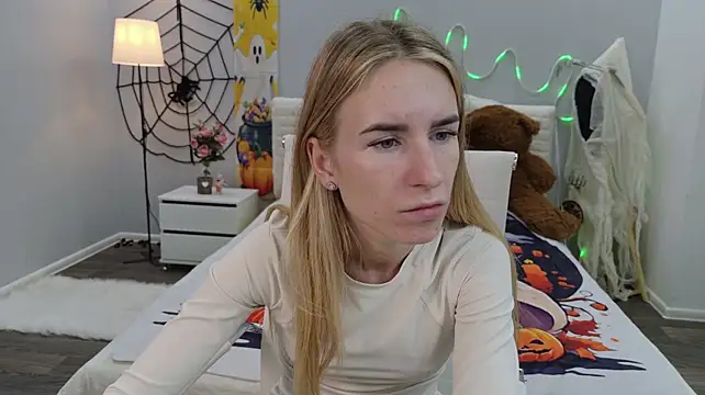 DeboraHornyのライブXXXチャット