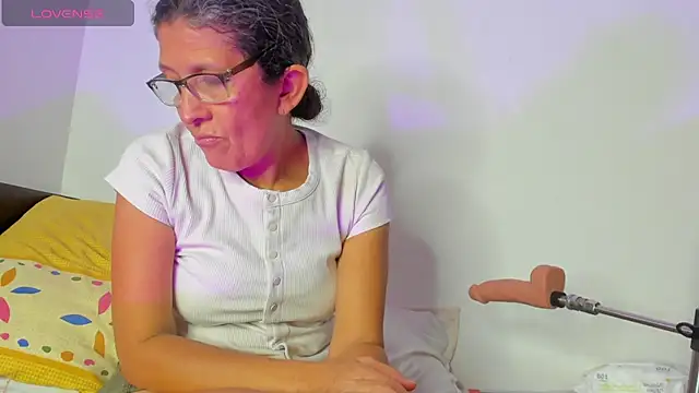 Keyla_Milf: вебкам-шоу