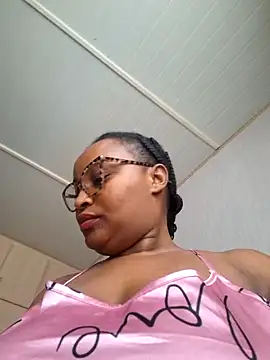 Goddess_of_Hearts' Live XXX Chat