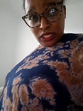 Goddess_of_Hearts' Live XXX Chat