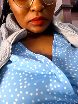Goddess_of_Hearts' Webcam Show