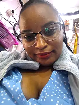 Goddess_of_Hearts' Webcam Show