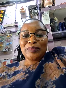 Goddess_of_Hearts' Live XXX Chat