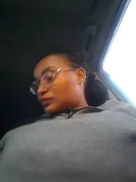 Goddess_of_Hearts' Webcam Show