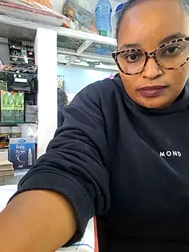 Goddess_of_Hearts' Live XXX Chat