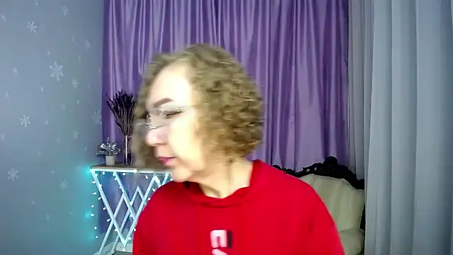 queen_a_n_i's Webcam Show