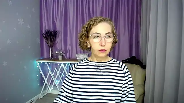 queen_a_n_i webkamerás műsora